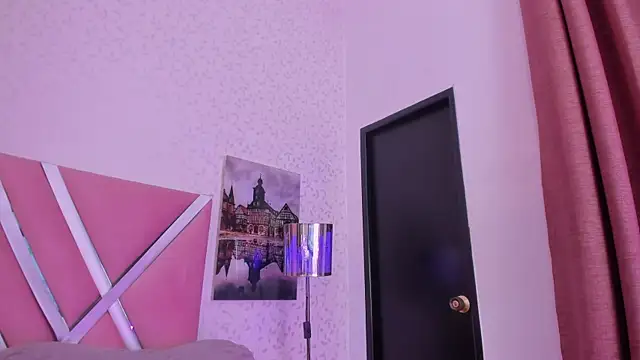 Helenn_monroy1 élő XXX-chatje