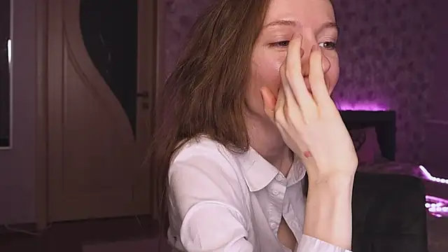 Why_me_stellaのライブXXXチャット