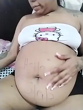 emma_purple_'s Webcam Show