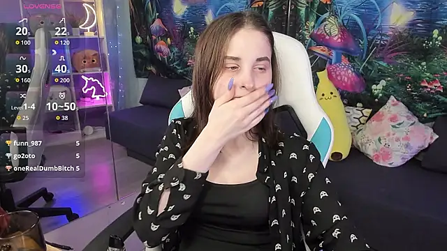 KiraDuvallのライブXXXチャット