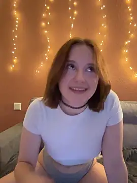 AlinaFoxyy Webcam-Show