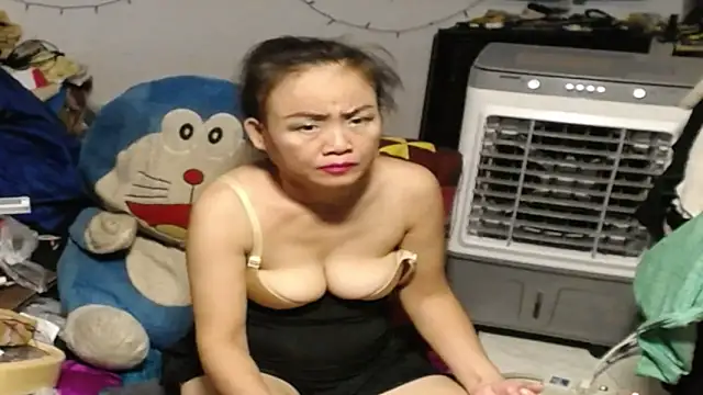 1CuteAndSexy69n Live XXX chat