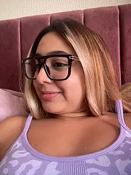 Chat +18 de Miabonnett_ ao vivo