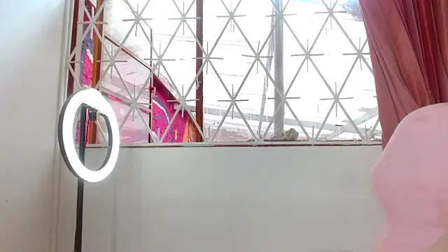 ladymooncsのライブXXXチャット