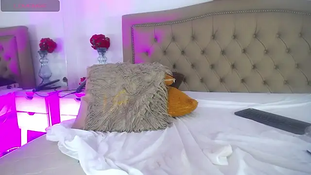 Adara_Ferrara Adlı Modelin Canlı XXX Sohbeti