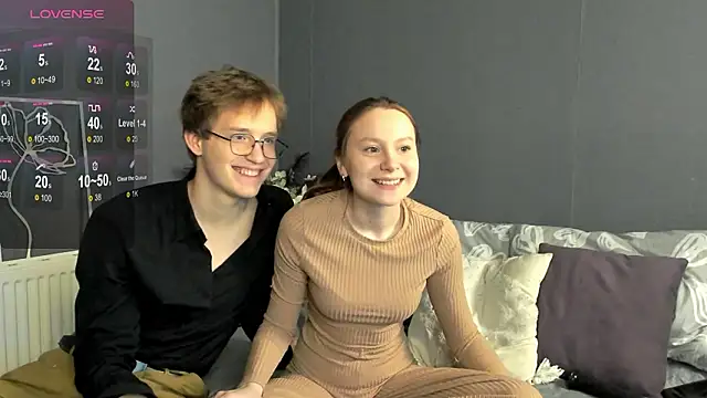 Lola_Raivis_ Live XXX Chat