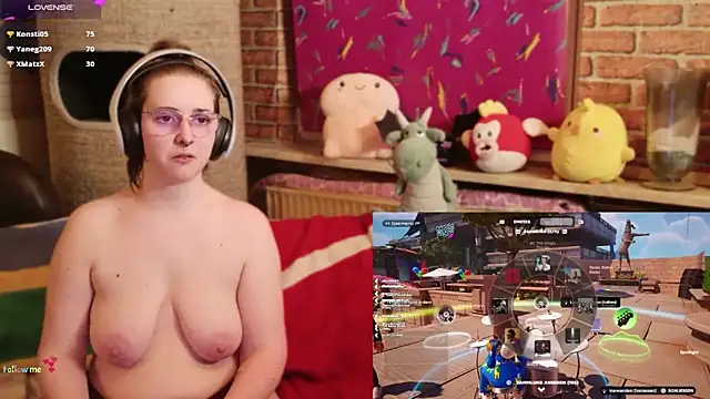 Chat XXX en directo de GamerGirl_Eve