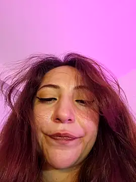 VickyHoult 现场XXX聊天