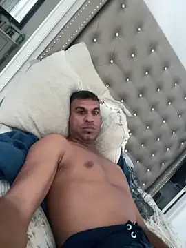 ZF-Athlete's Live XXX Chat