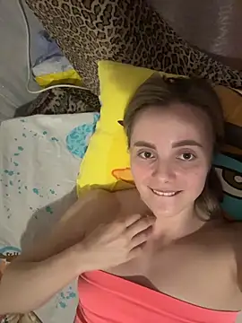 AlisaKissss Chat XXX in diretta