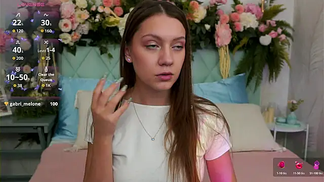 AliceBrayan লাইভ XXX চ্যাট