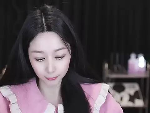 Nuyoah-77 লাইভ XXX চ্যাট