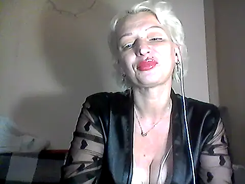 Онлайн чат XXX MaryJane441