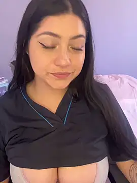 Amyy_1 Chat XXX in diretta