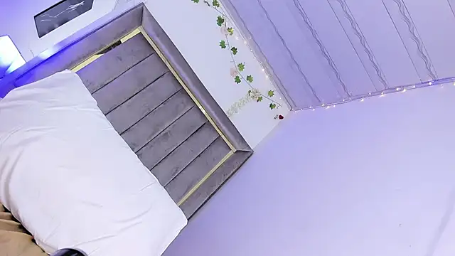 Show modela ScarlettVell na web-kameri