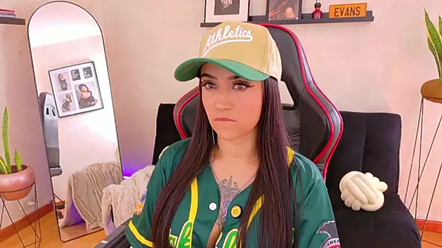 EmmyEvans1: онлайн-секс-чат