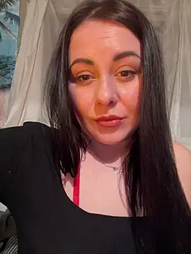 DaisyStreet live XXX chat