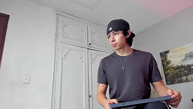 Tyler_durten élő XXX-chatje