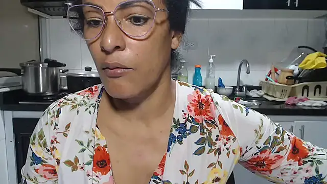 kateleyagrey Chat XXX live