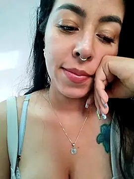 Онлайн чат XXX Luianna