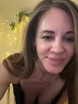 LucieMack Show in webcam