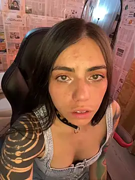 i_am_nina_ 即時 XXX 聊天