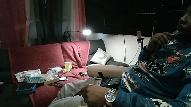 CoffeeNCreamHer লাইভ XXX চ্যাট