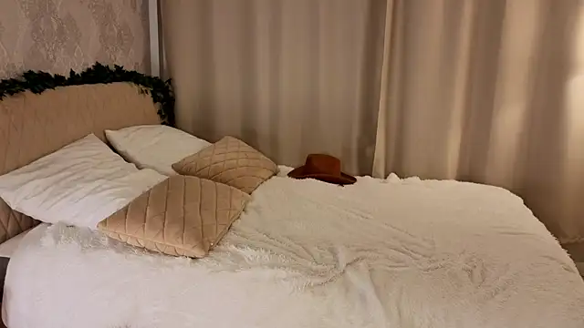 Chat +18 de TessieFigge ao vivo