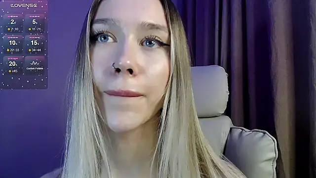 XXX chat uživo modela Des_ch