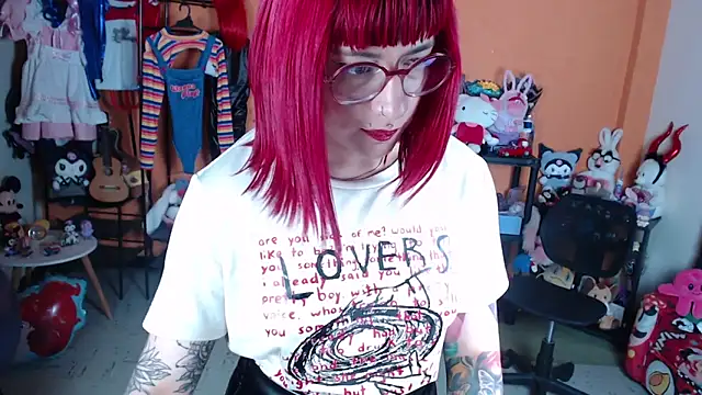 MissMiia2's Live XXX Chat