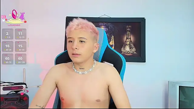 Michael_Lopez_1 Show Webcam