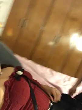 แชท XXX สดของ 3littles