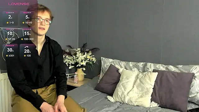 Lola_Raivis_ Chat XXX live