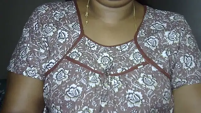 Nithya_forever Chat XXX in diretta