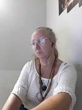 Chat +18 de MILEIDE980 ao vivo