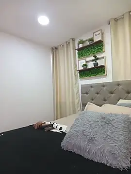 sasi_luna Chat XXX live