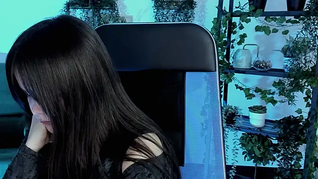 ElainebenessのライブXXXチャット