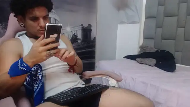 Chat XXX ao vivo de Xfire_boy69