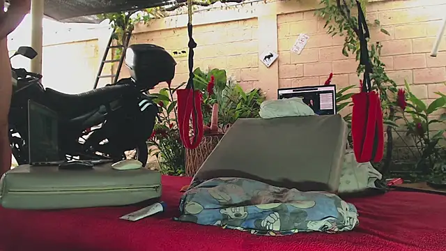 Neil_and_isaac Live XXX-chat