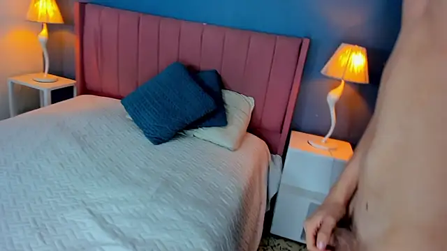 Show modela joss_shellby na web-kameri