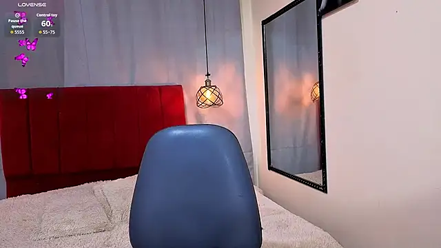 Megan_Do_Santos: онлайн-секс-чат