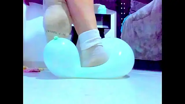 amareto_queen Adlı Modelin Canlı XXX Sohbeti