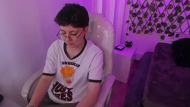 Chatroom XXX en direct de Nathaly_ds