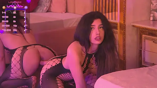 Živý XXX chat HeidiKendal