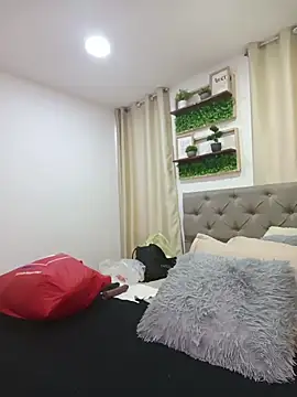 sasi_luna Chat XXX live