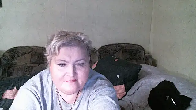 Lana555 即時 XXX 聊天