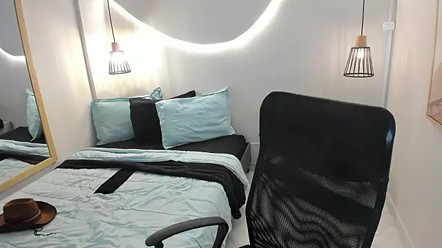 Julieth_brown_ Live XXX-Chat