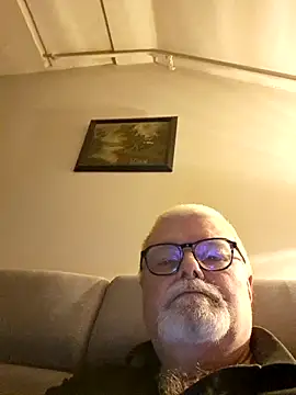 petvarad Chat XXX live