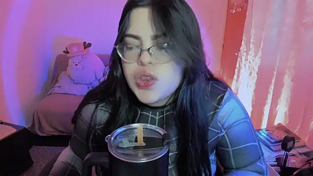 Aria_Fullbuster élő XXX-chatje