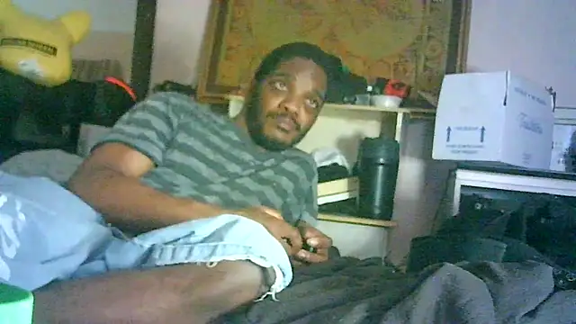 Show webcam de ON3YOULLN3VER_FIR3